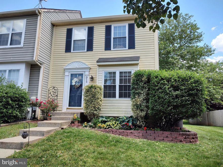 Move in condition End of group of Upgraded kitchen Beautiful Cabinets S/S Appliances & Gorgeous Granite Counters Upgrades include Replacement Windows Light Fixtures New 6 panel Closet Doors 6FT Privacy Fence Sliders from Living to Nice Patio with Private Fenced Rear Yard    Lower-Level Features Spacious Family Room with Bar New Carpet   Large Storage Space. American Home Shield Warranty Seller Has Prepaid Lawn Service for the Summer
Sale fell through with no issues on seller's end, their loss is you gain. Appraised at 305K