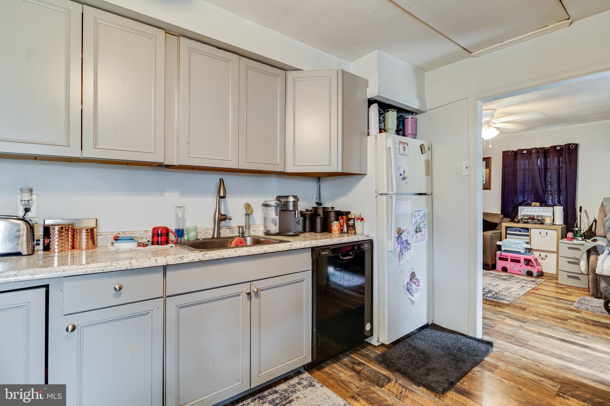 34 CYPRESS PLACE