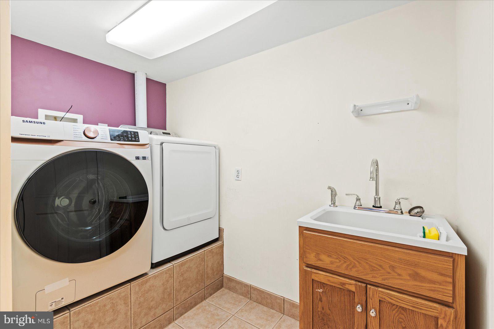 BRAEHEAD WOODS - Residential