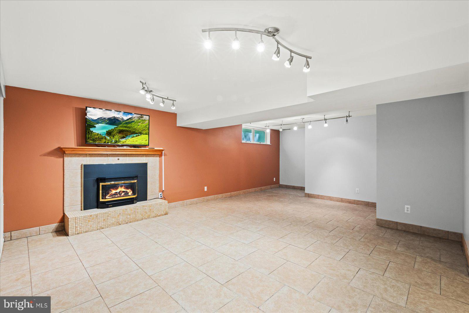 BRAEHEAD WOODS - Residential