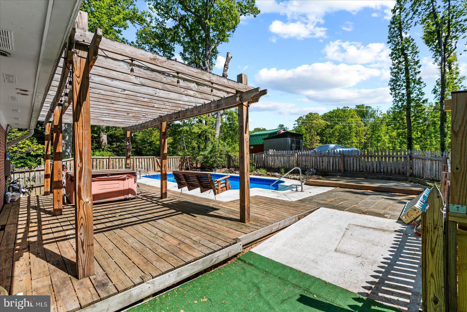 BRAEHEAD WOODS - Residential