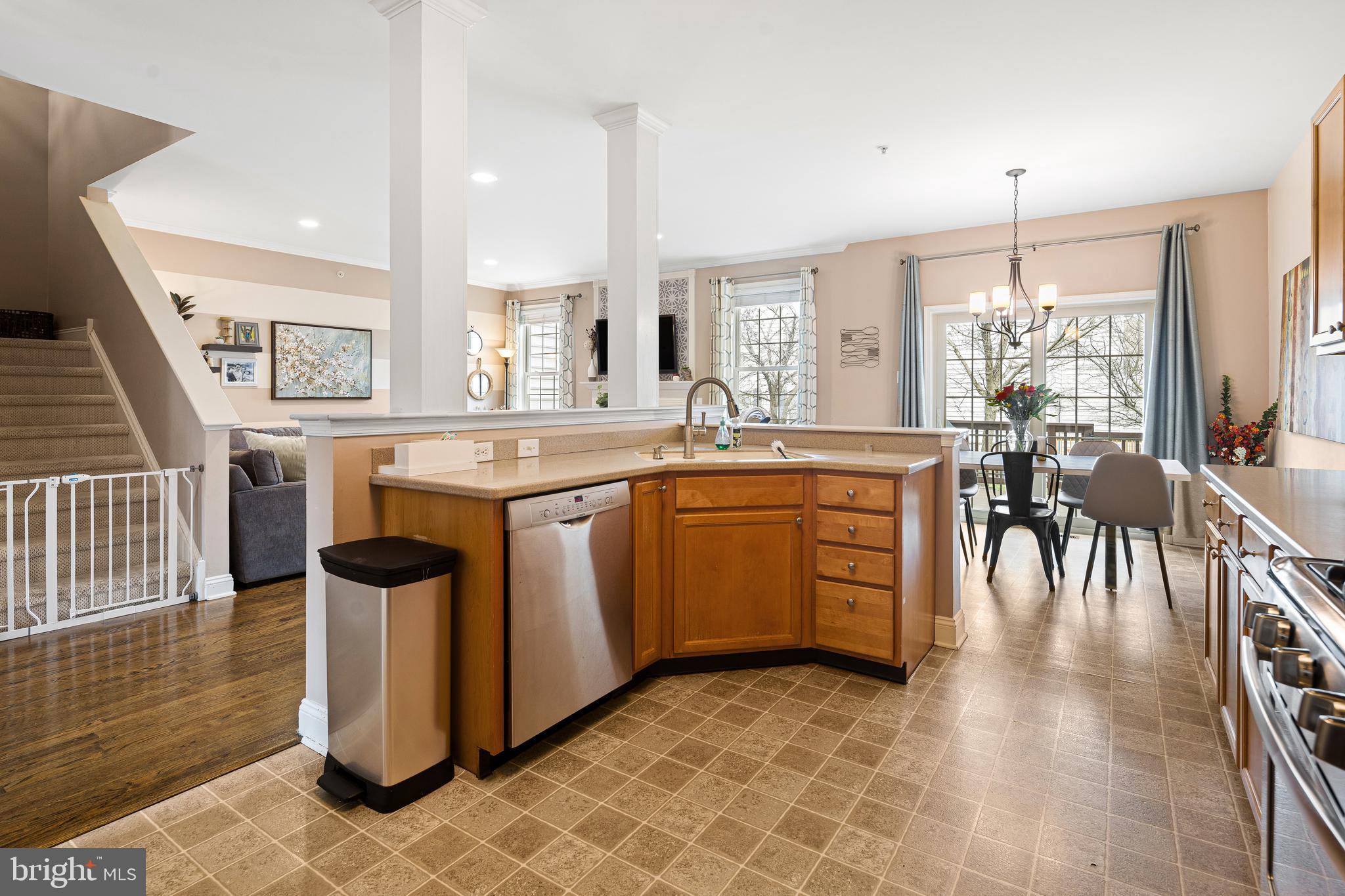 HILLCREST GLEN - Residential