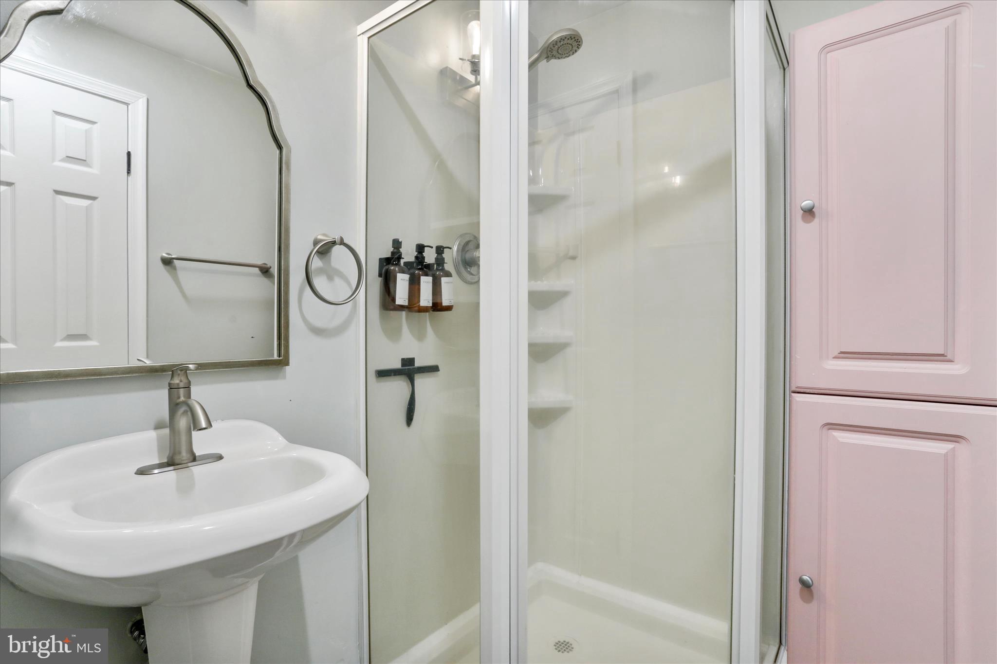 EASTVIEW - Residential