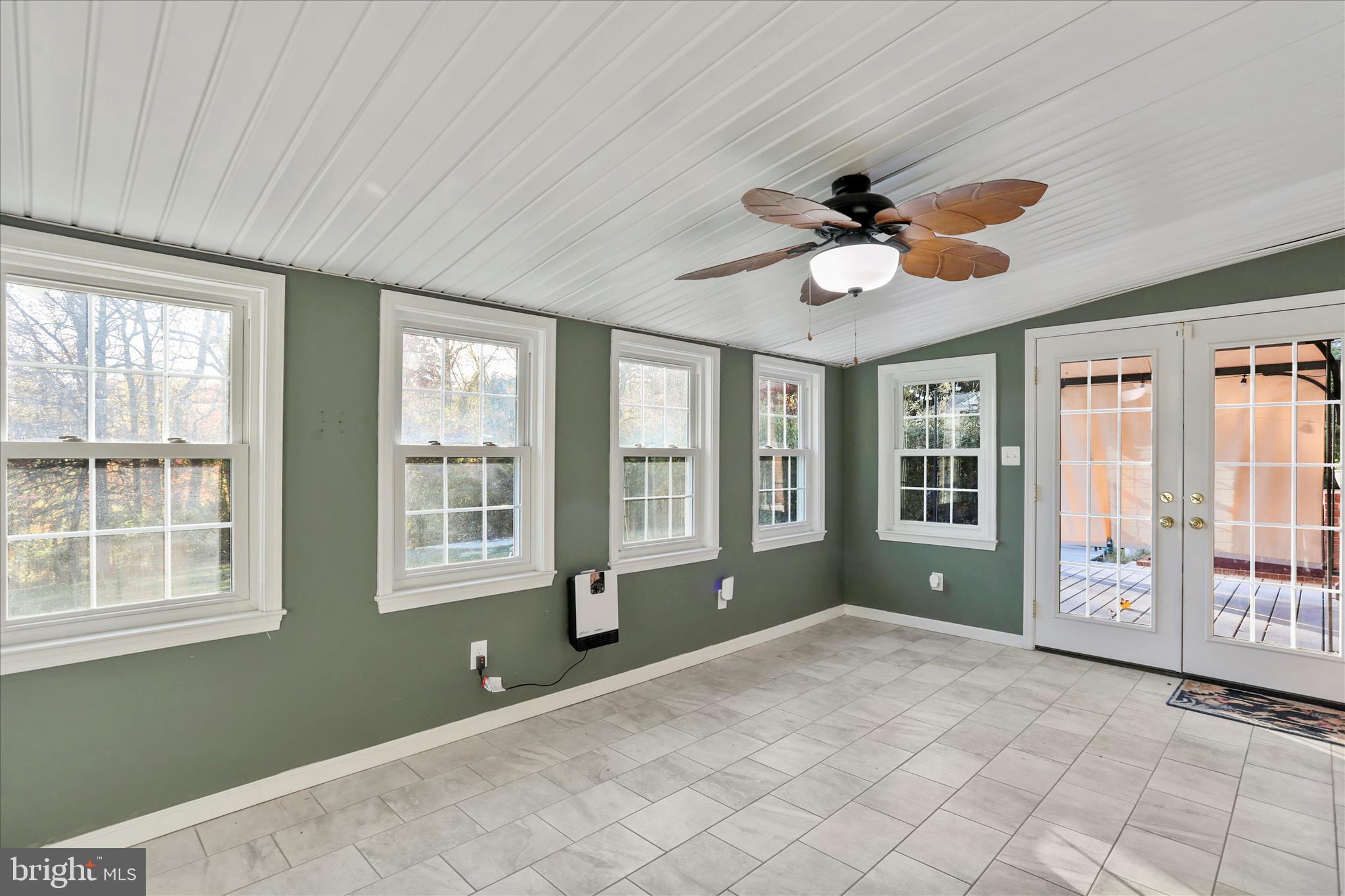 EASTVIEW - Residential