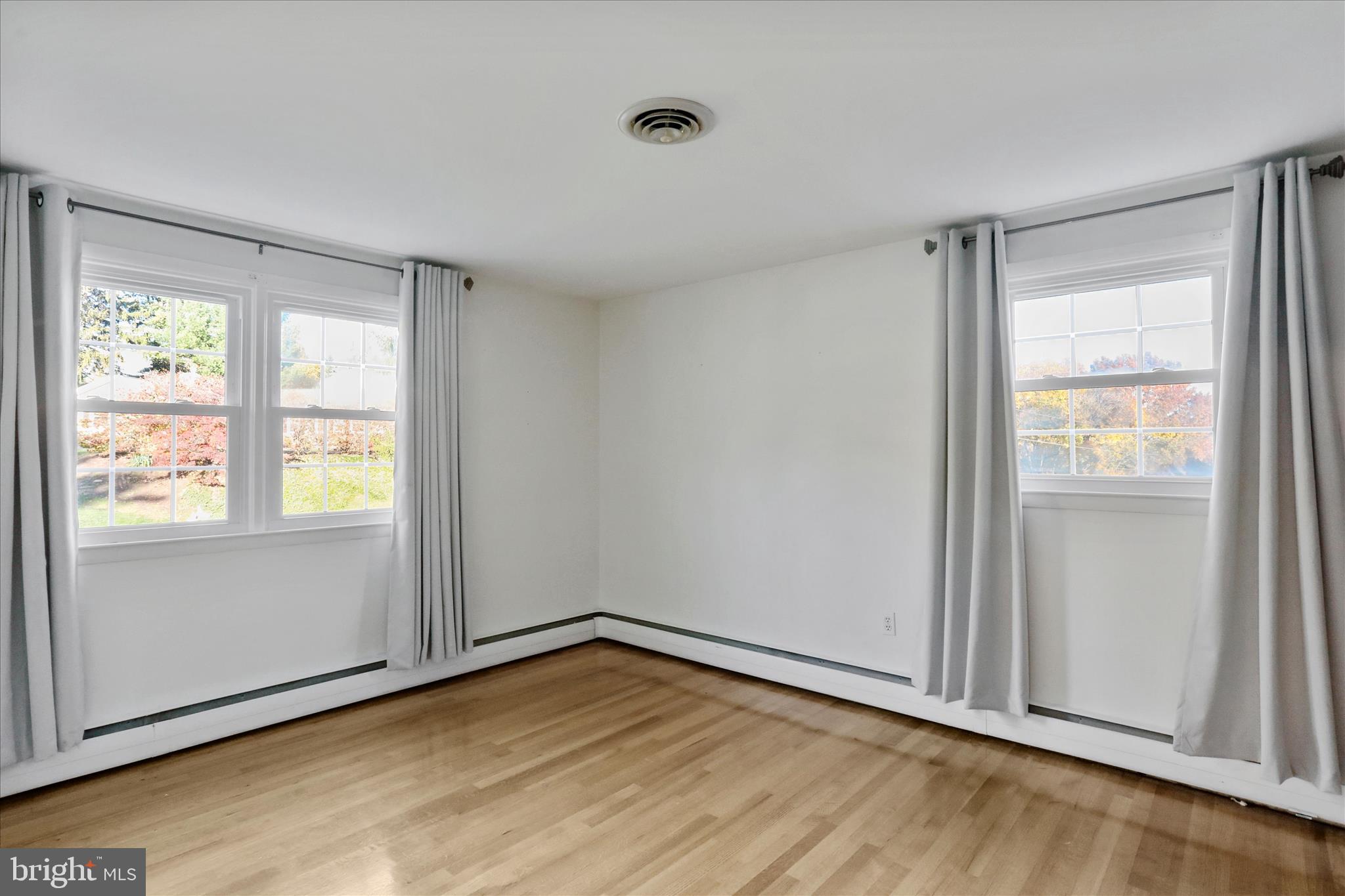 EASTVIEW - Residential