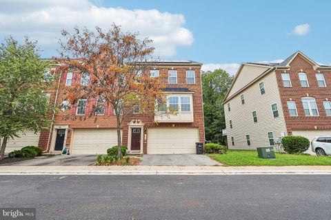 Townhouse For Sale - 2808 Saint Marys View Road<br/> ACCOKEEK, MD 20607