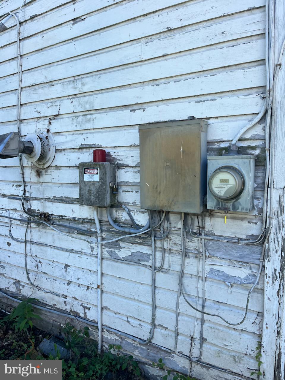 SHARPSBURG - Residential