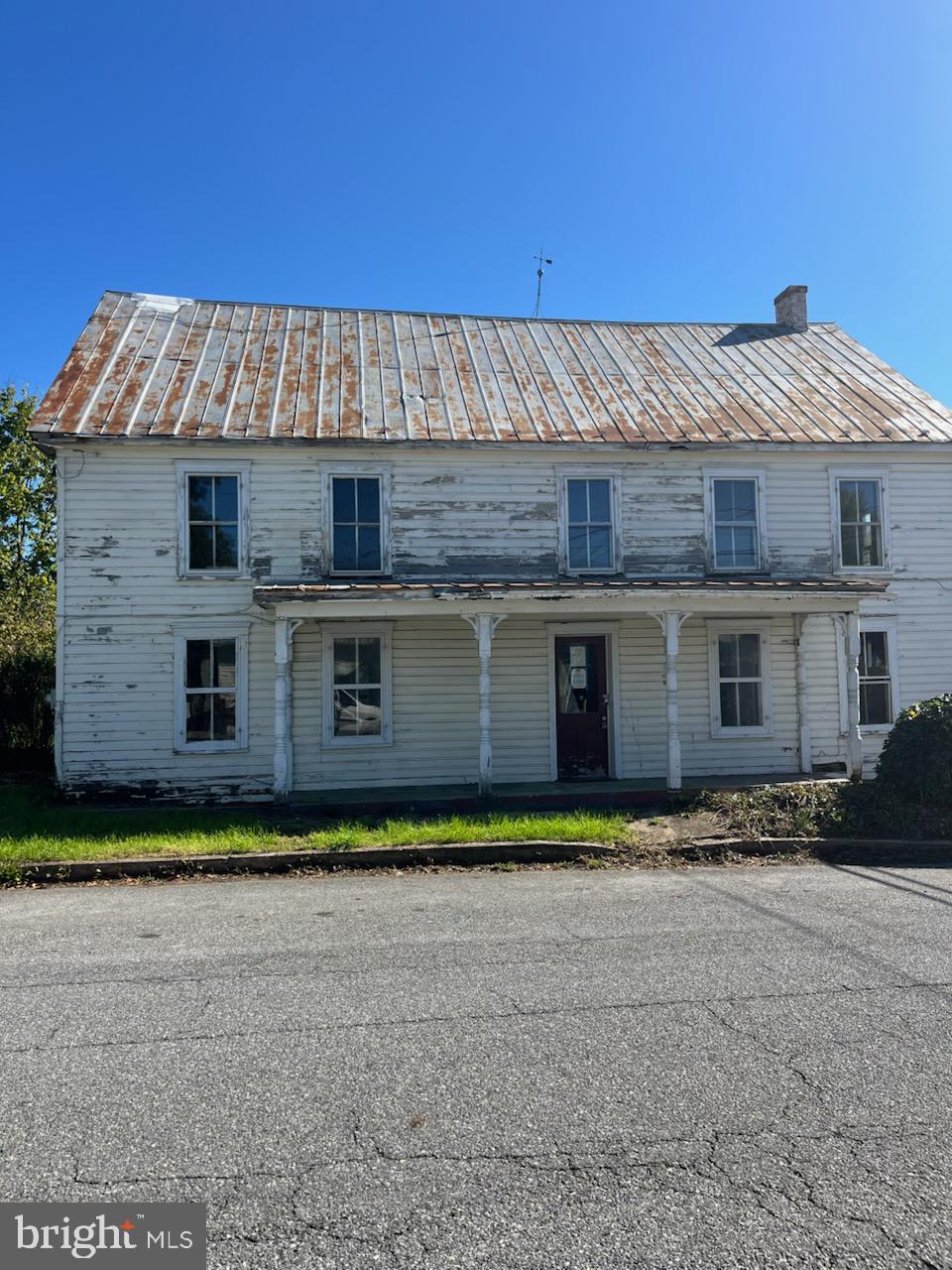 SHARPSBURG - Residential