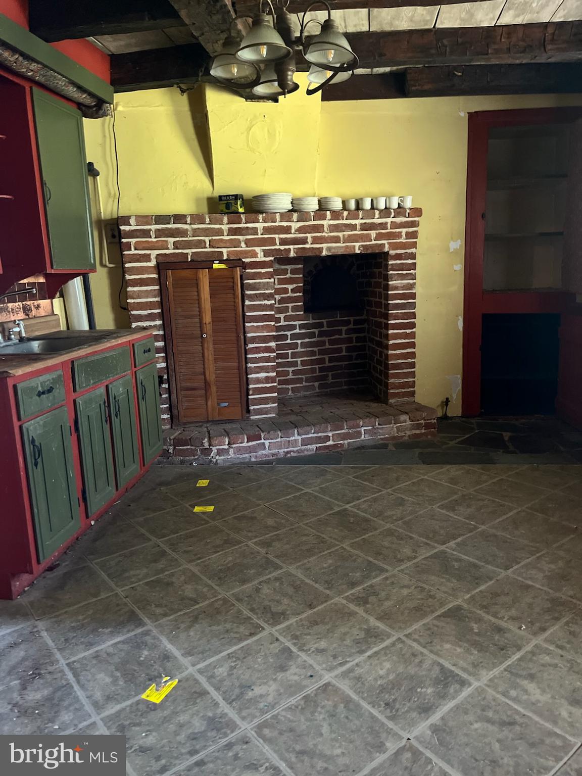 SHARPSBURG - Residential