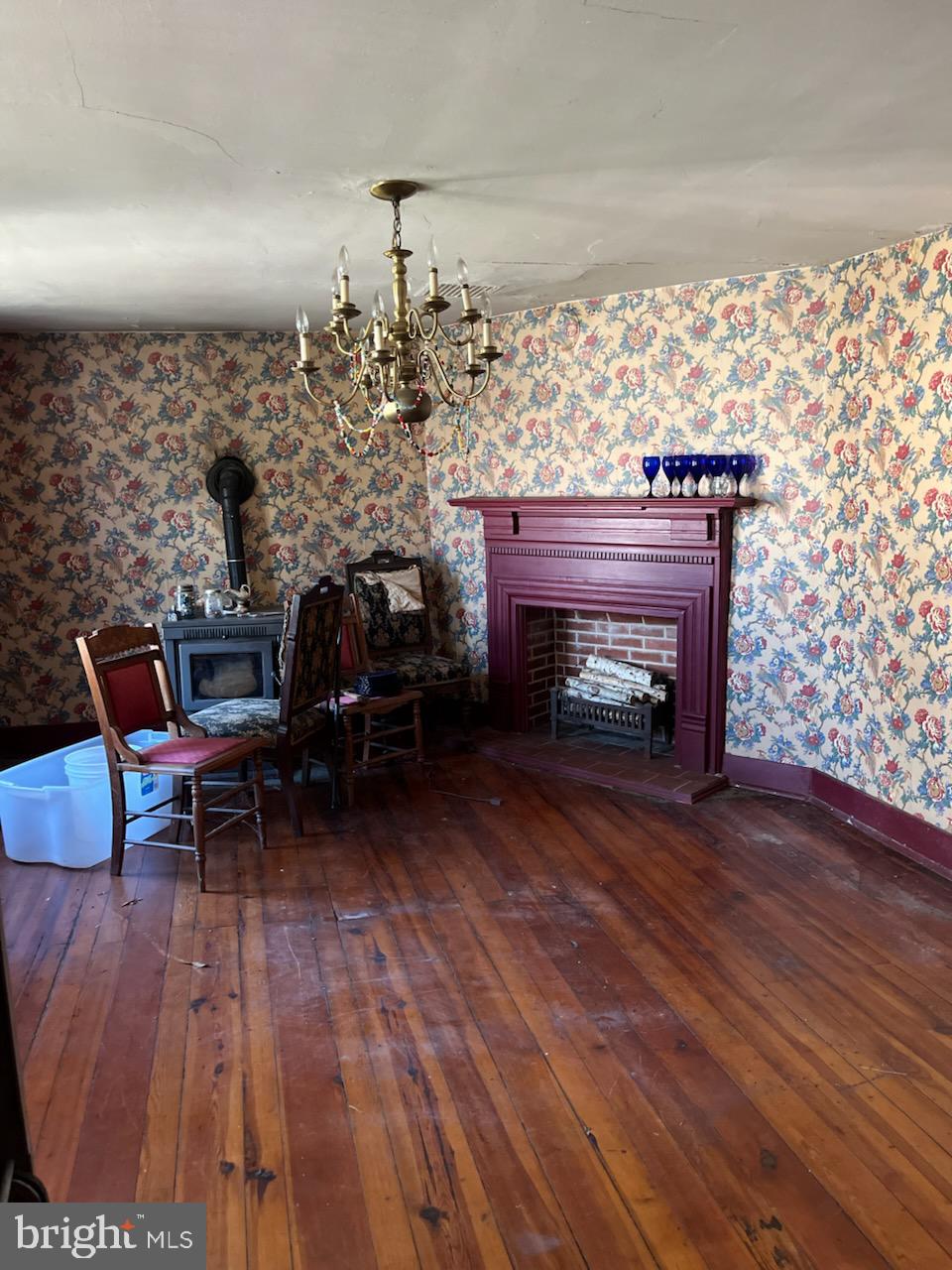 SHARPSBURG - Residential