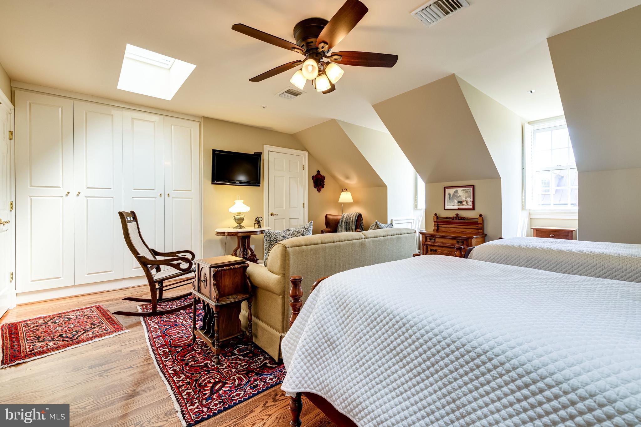 HARBORSIDE - Residential