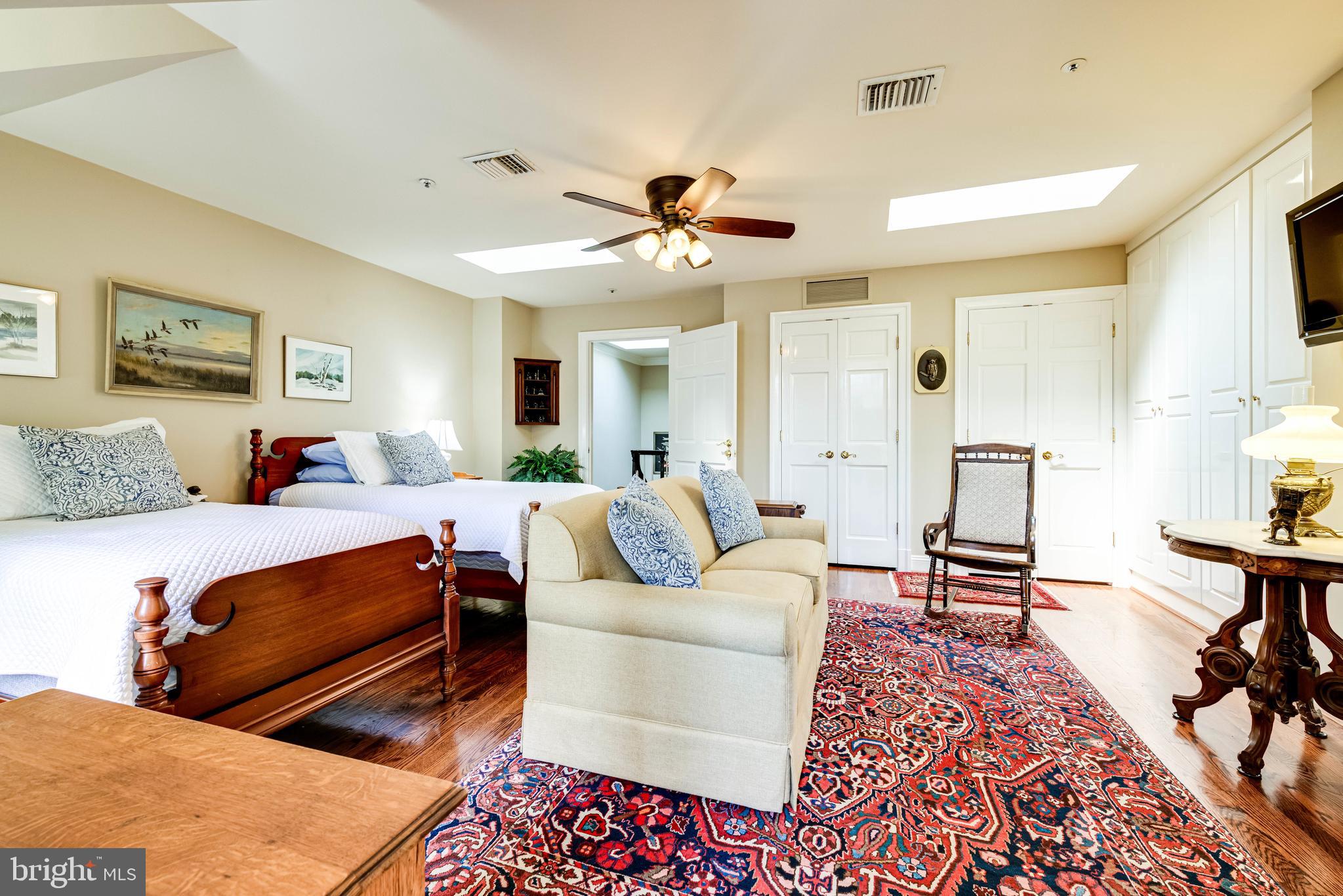 HARBORSIDE - Residential