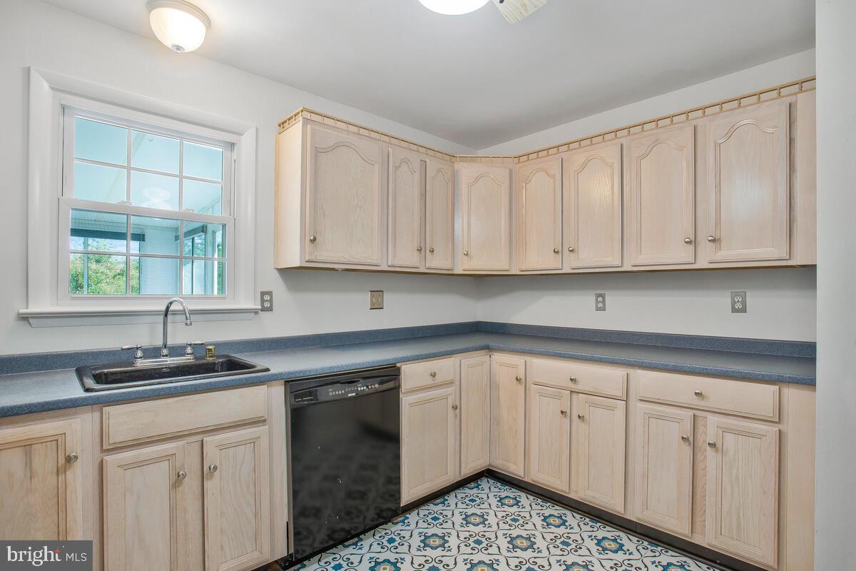 SANDALWOOD - Residential