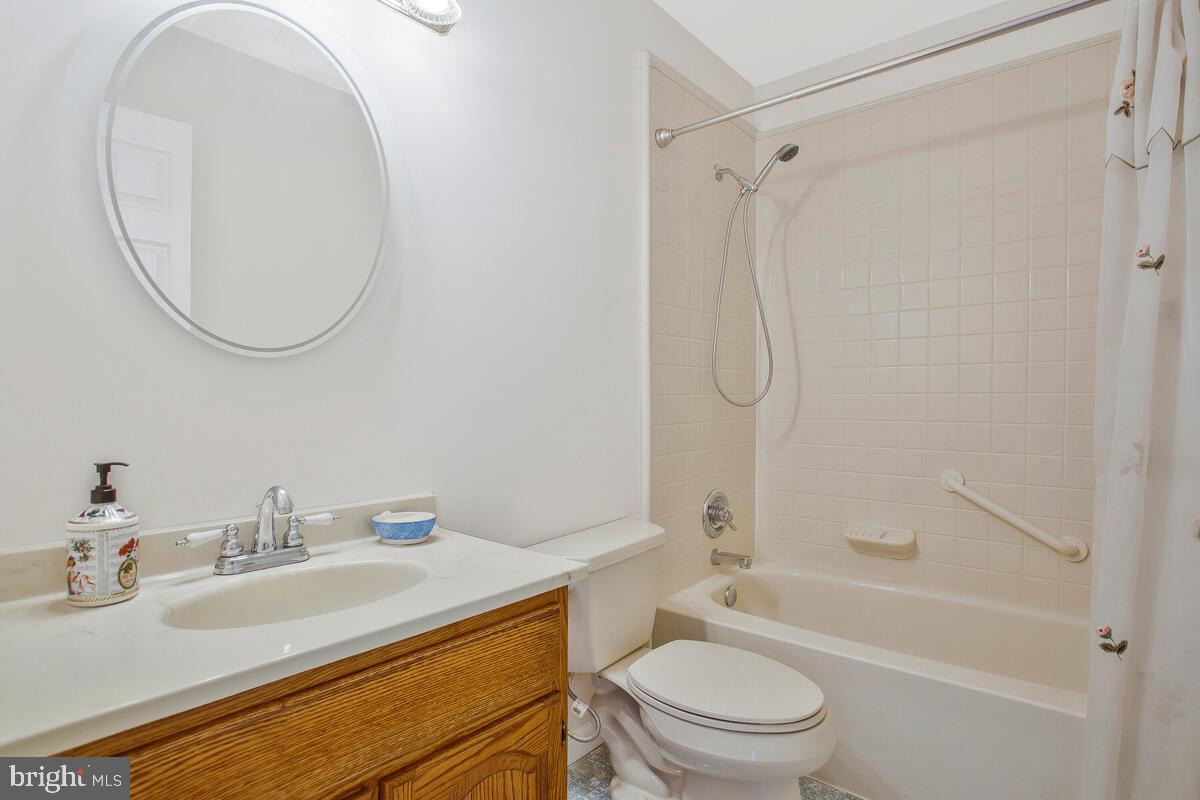 SANDALWOOD - Residential