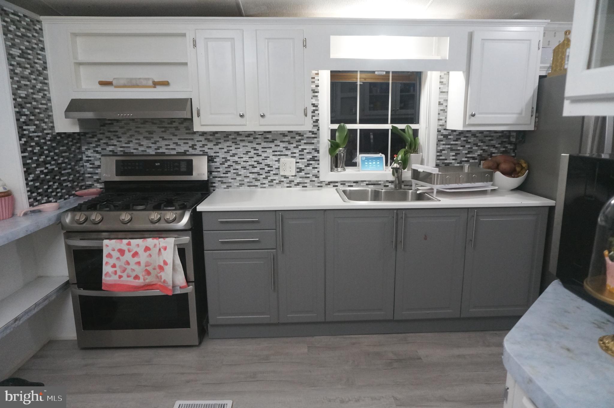 HARFORD MOBILE VILLAGE - Residential