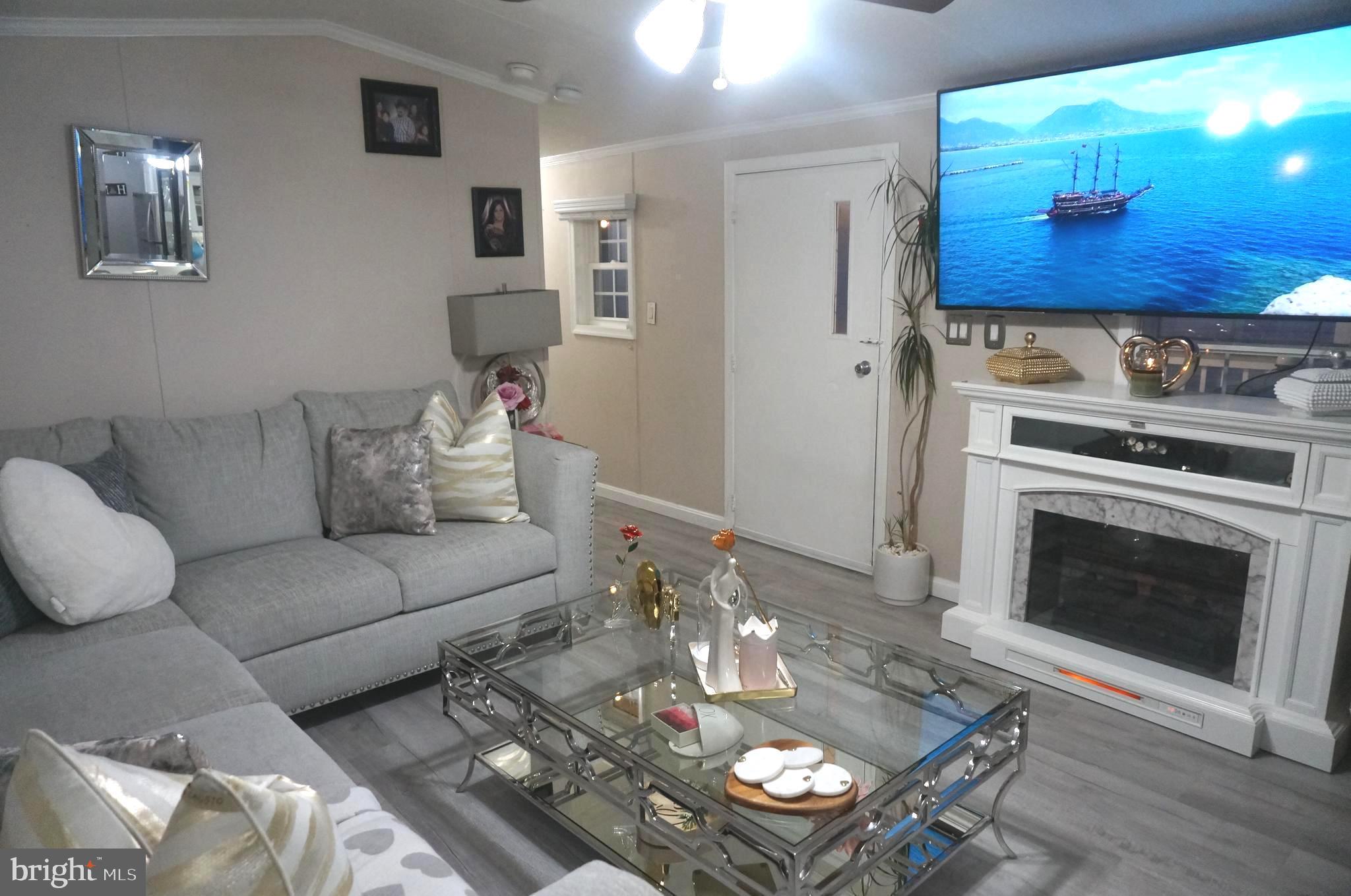 HARFORD MOBILE VILLAGE - Residential