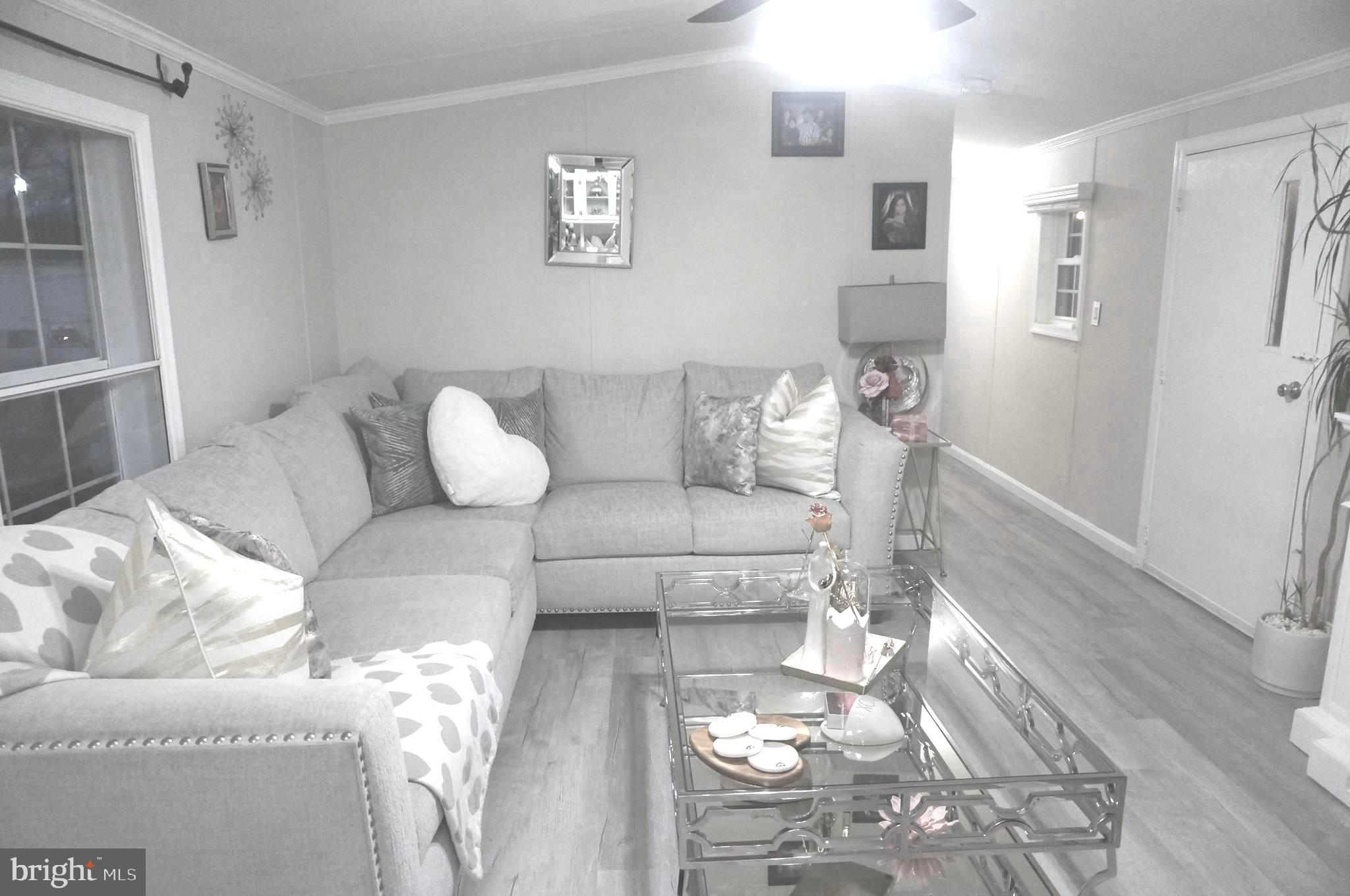 HARFORD MOBILE VILLAGE - Residential