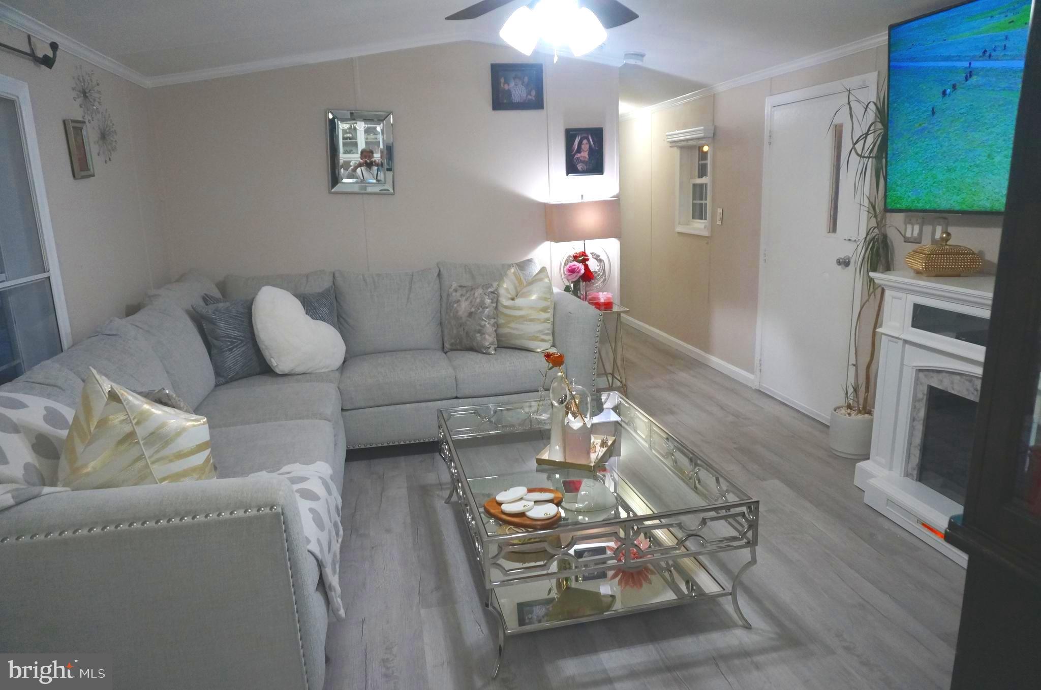 HARFORD MOBILE VILLAGE - Residential