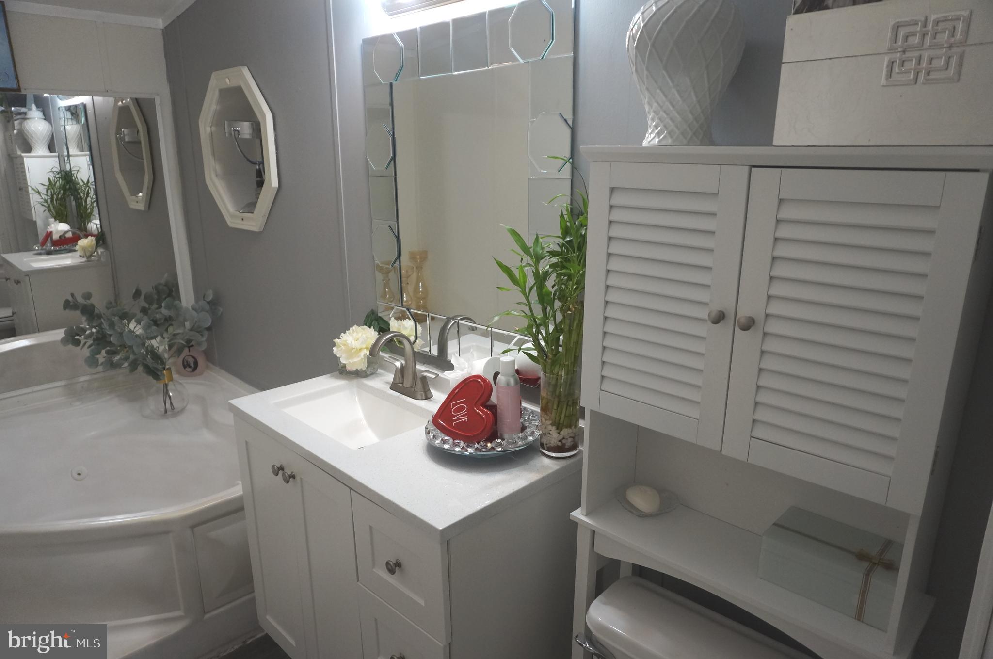 HARFORD MOBILE VILLAGE - Residential