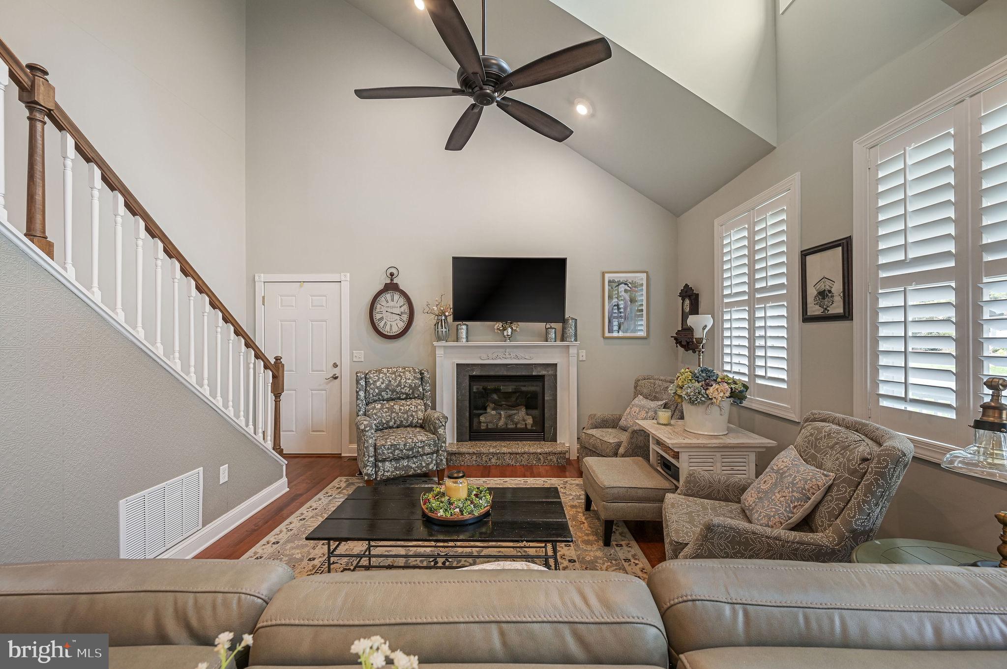 SILVER WOODS - Residential