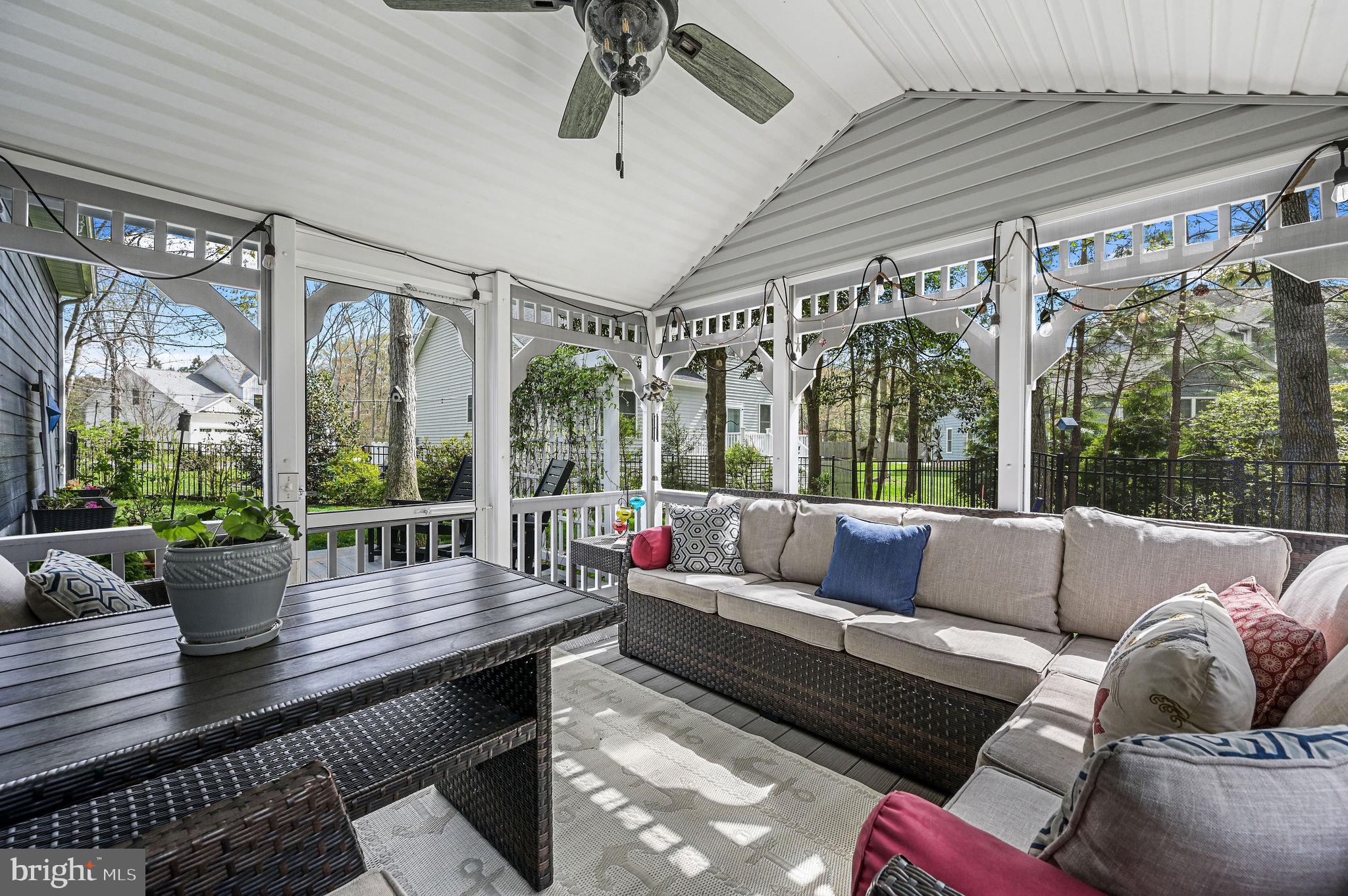 SILVER WOODS - Residential