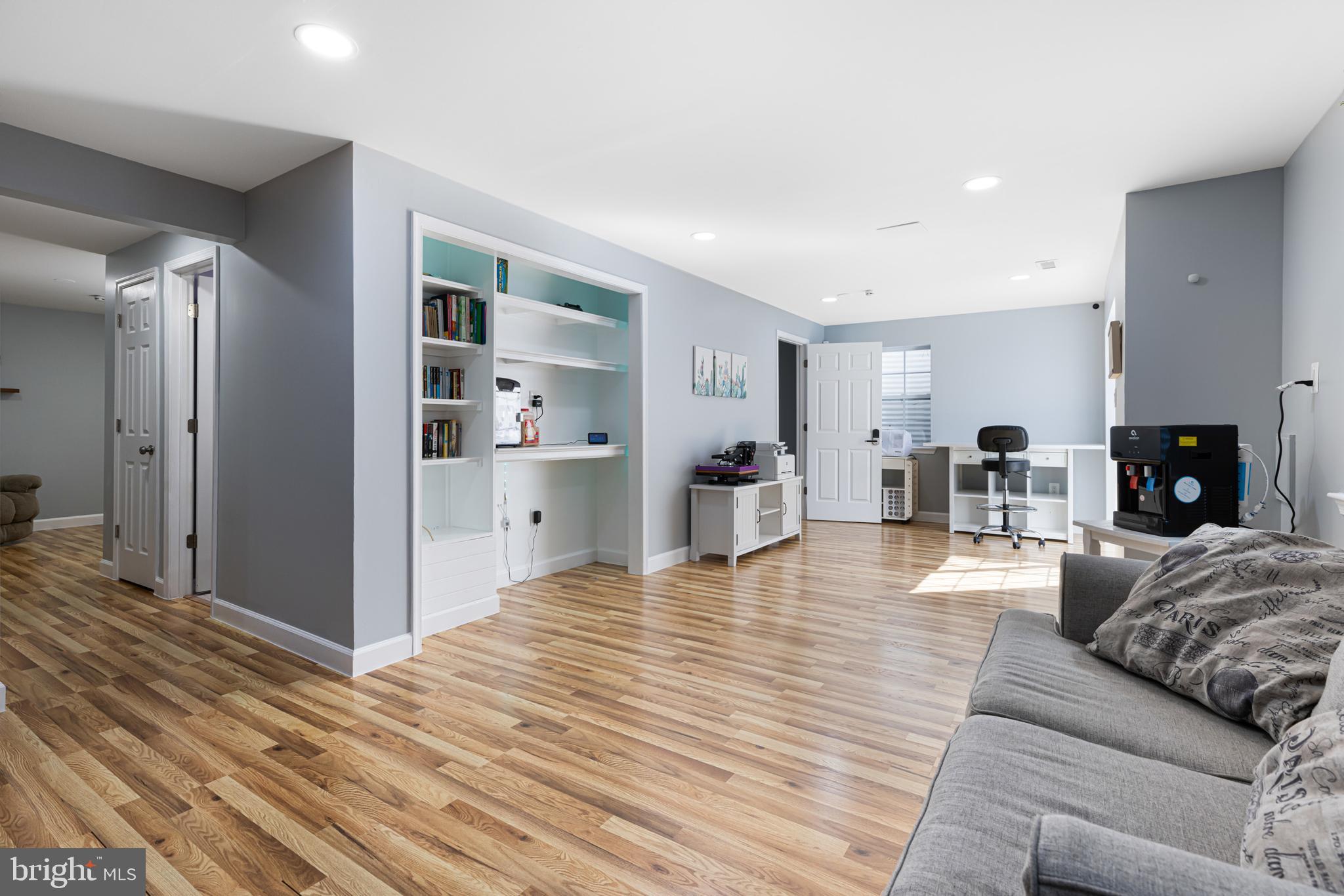 BRIDLEWOOD - Residential