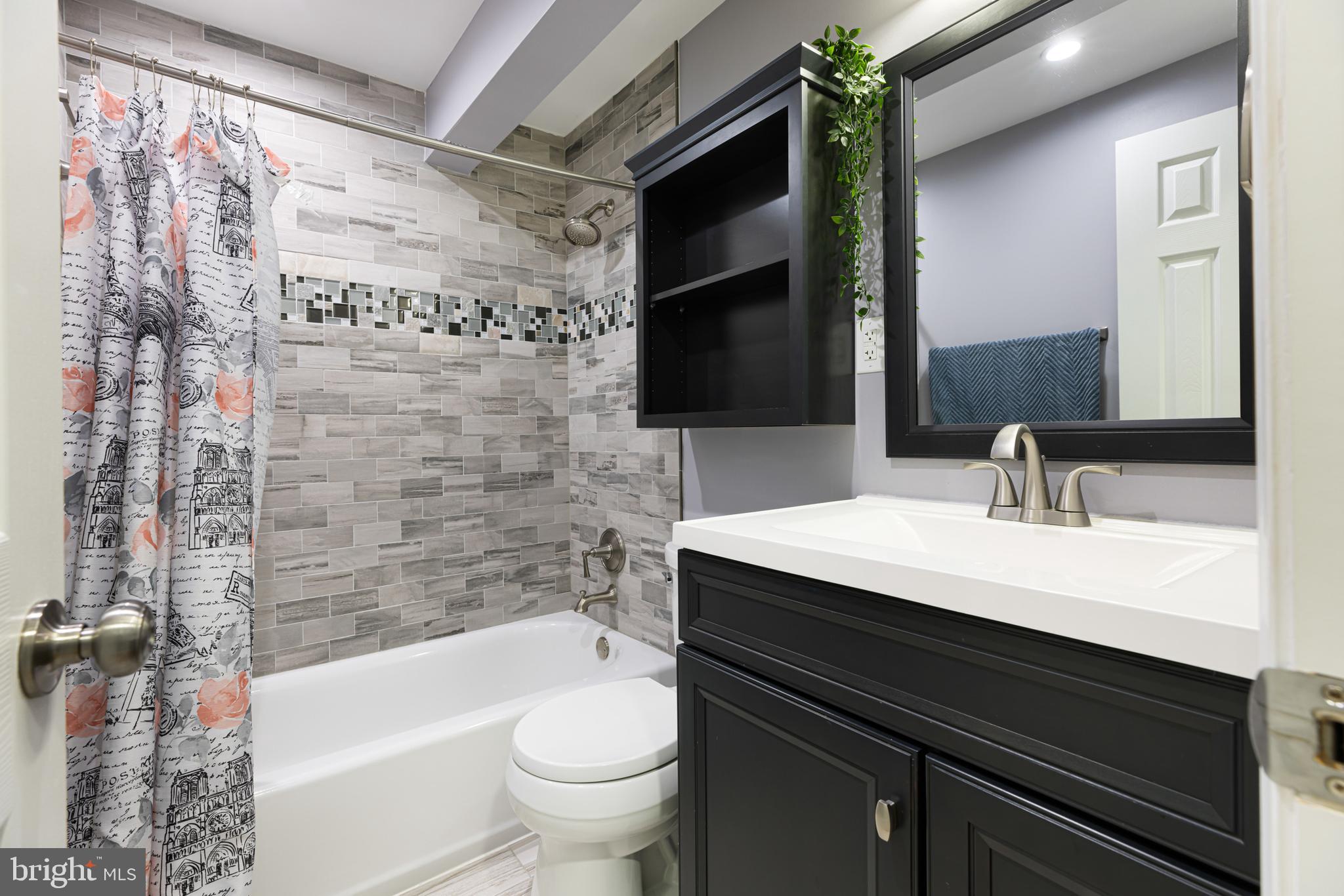 BRIDLEWOOD - Residential