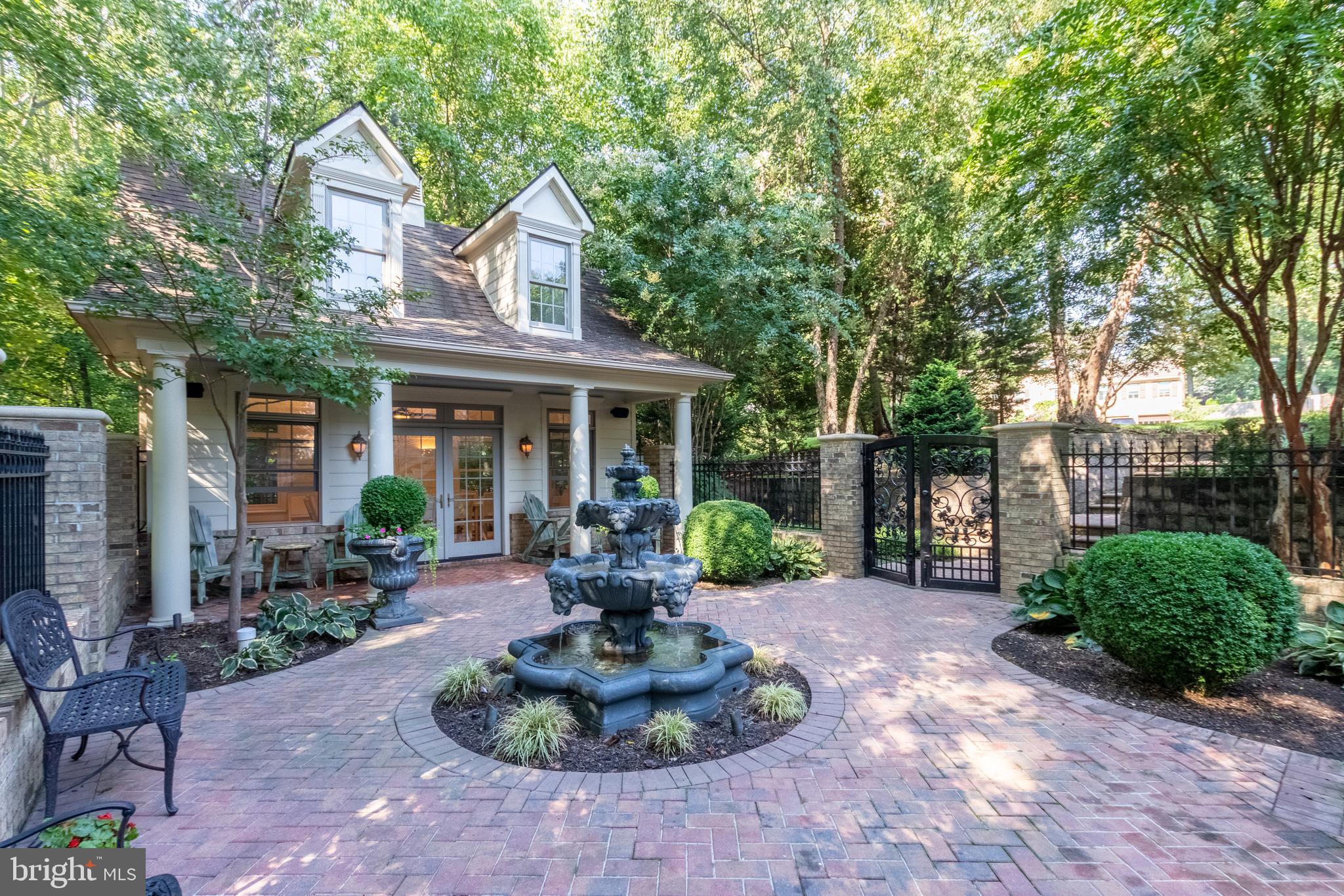 CHACONAS ESTATES - Residential