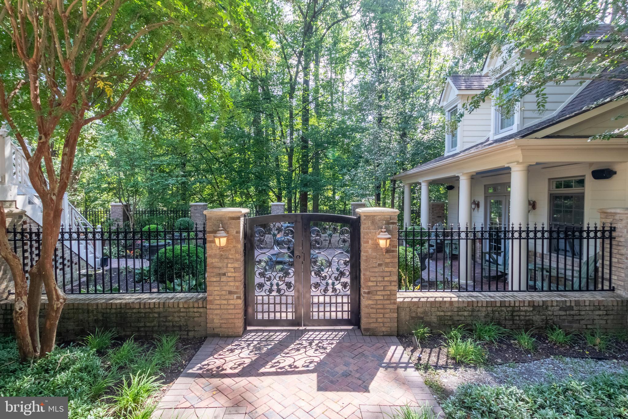 CHACONAS ESTATES - Residential