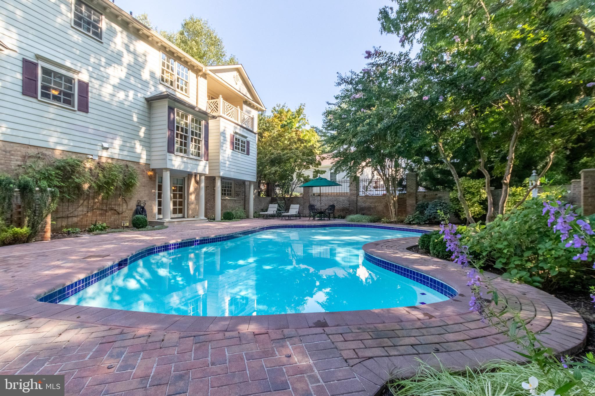 CHACONAS ESTATES - Residential