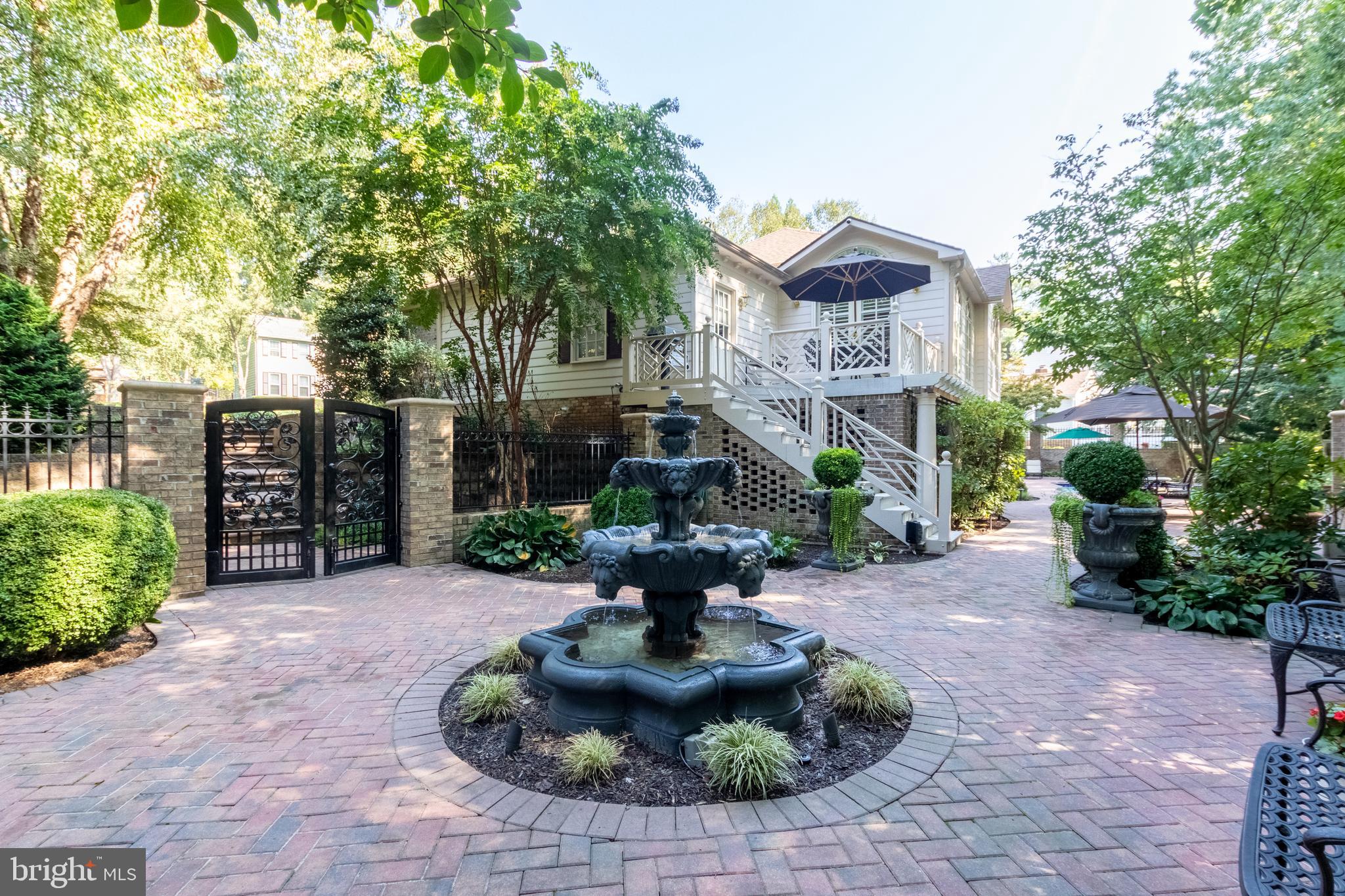 CHACONAS ESTATES - Residential