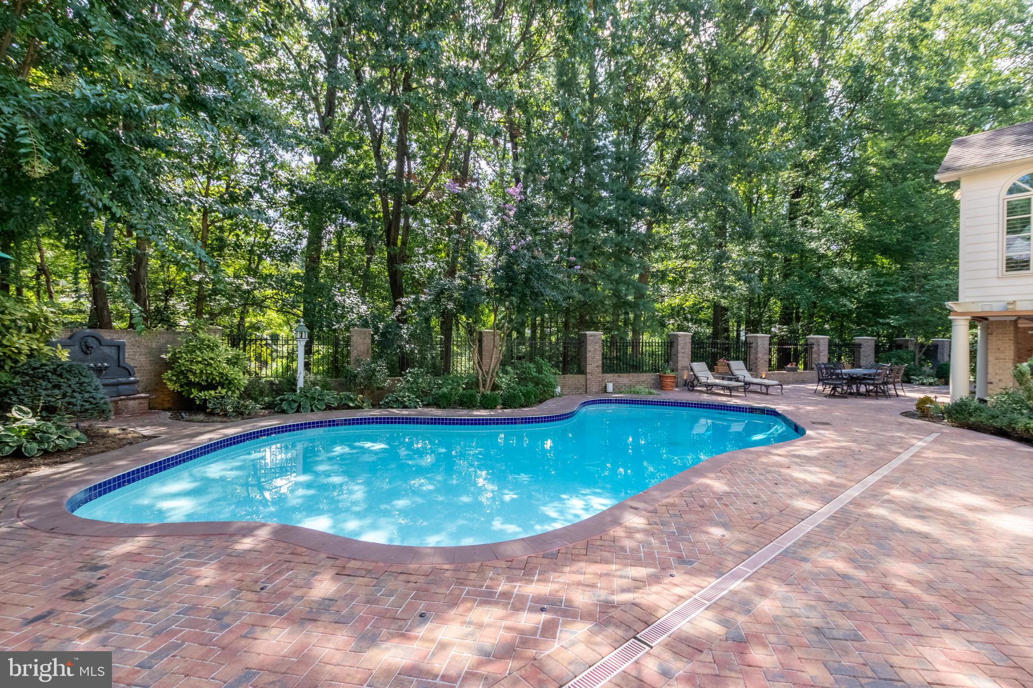 CHACONAS ESTATES - Residential