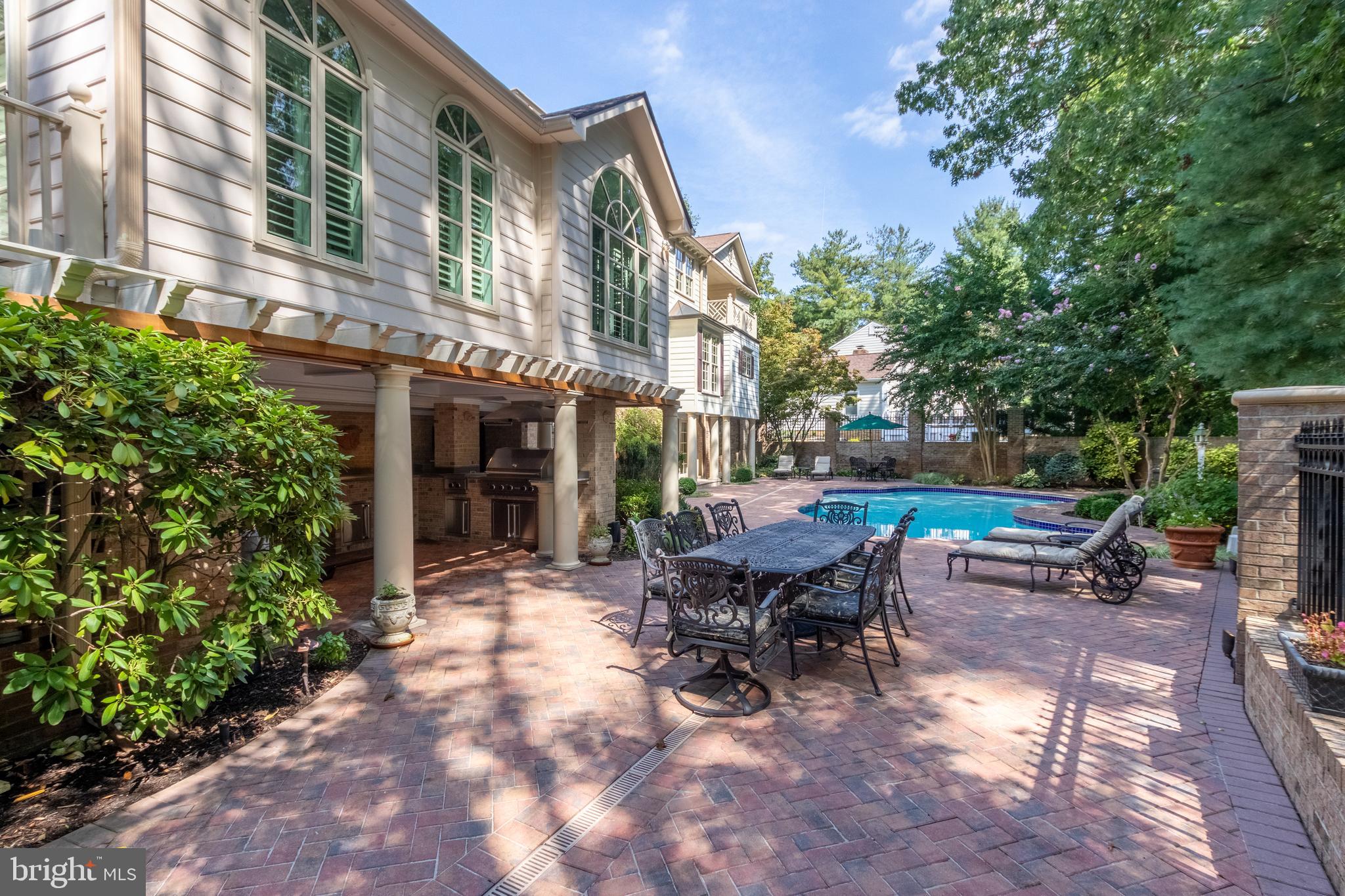 CHACONAS ESTATES - Residential