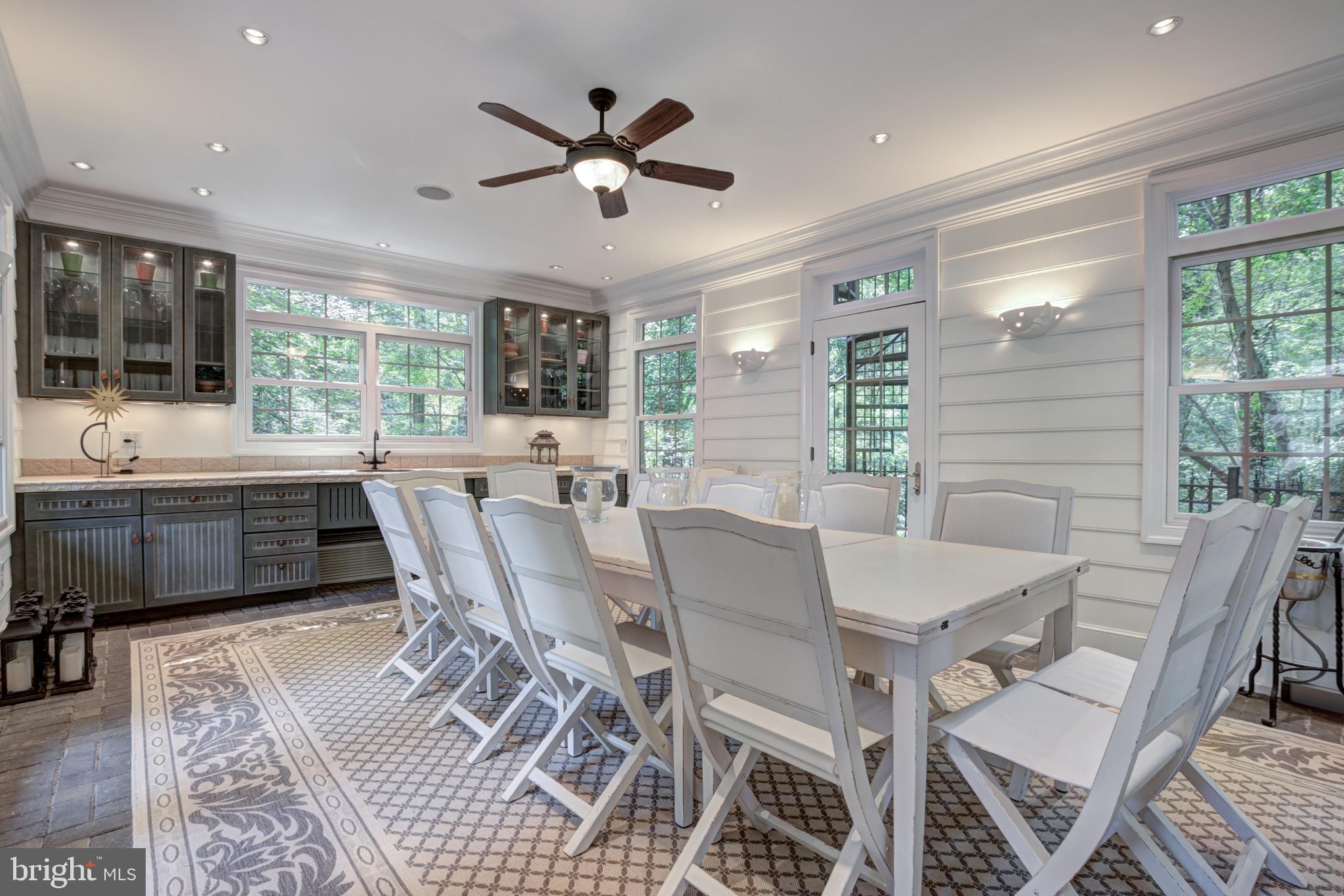 CHACONAS ESTATES - Residential