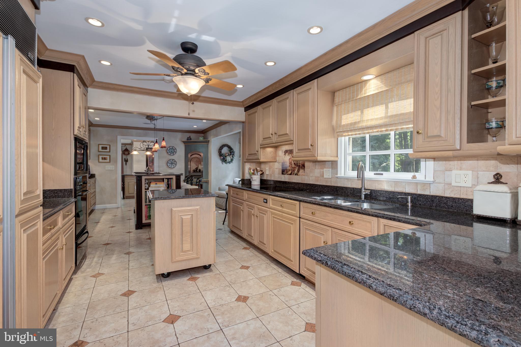 CHACONAS ESTATES - Residential