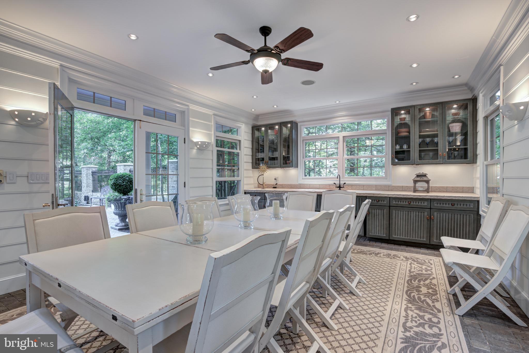 CHACONAS ESTATES - Residential