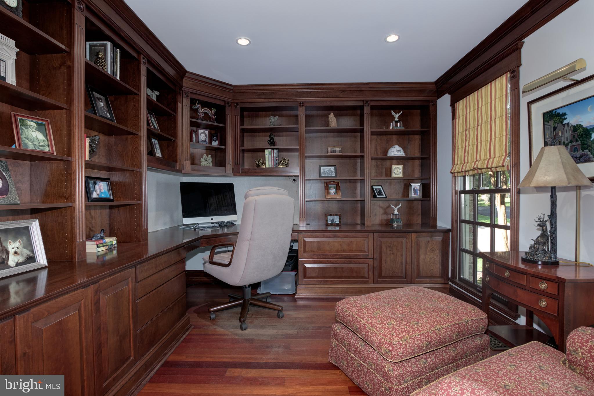 CHACONAS ESTATES - Residential