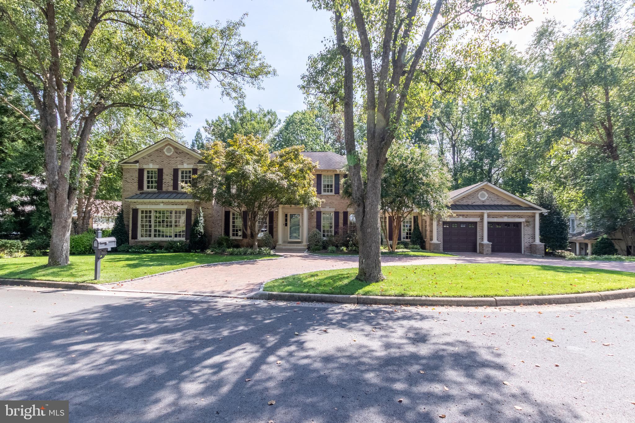 CHACONAS ESTATES - Residential