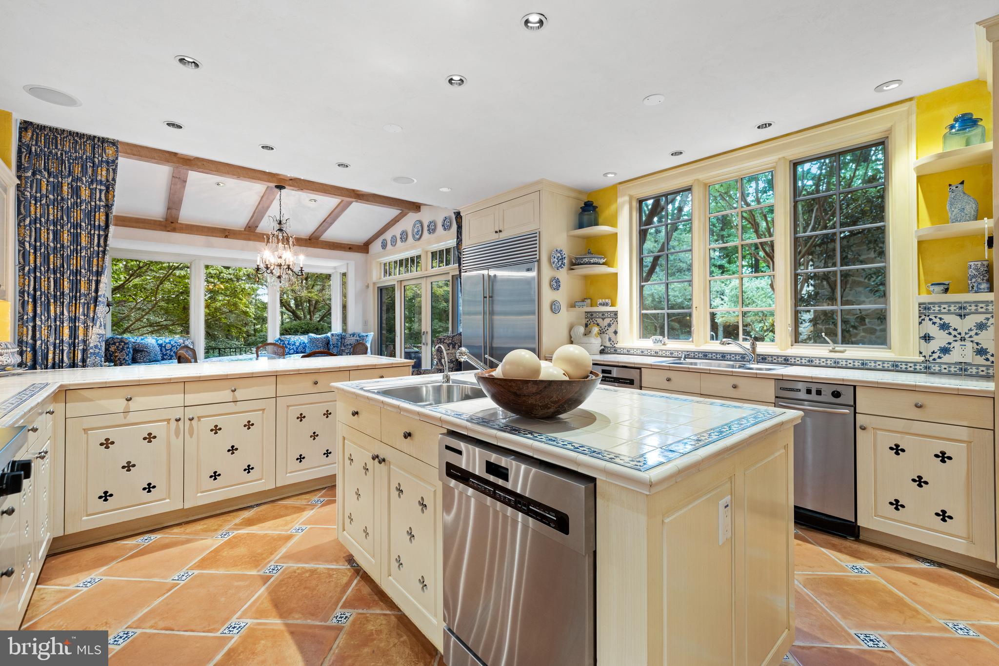 CAVES VALLEY GOLF CLUB - Residential