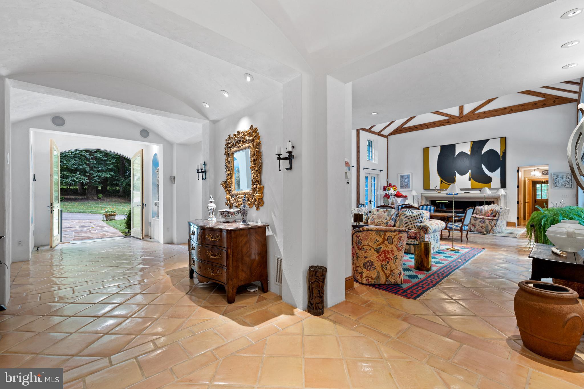 CAVES VALLEY GOLF CLUB - Residential