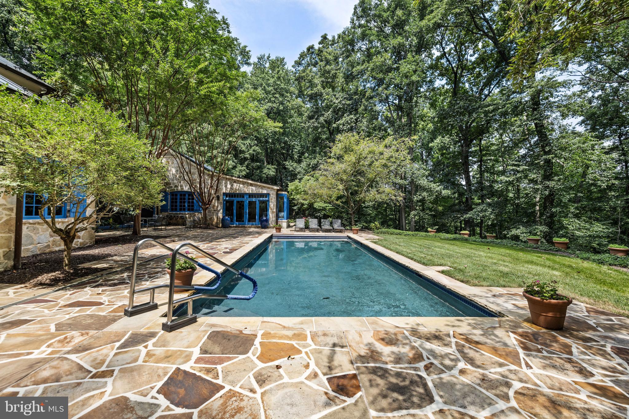 CAVES VALLEY GOLF CLUB - Residential