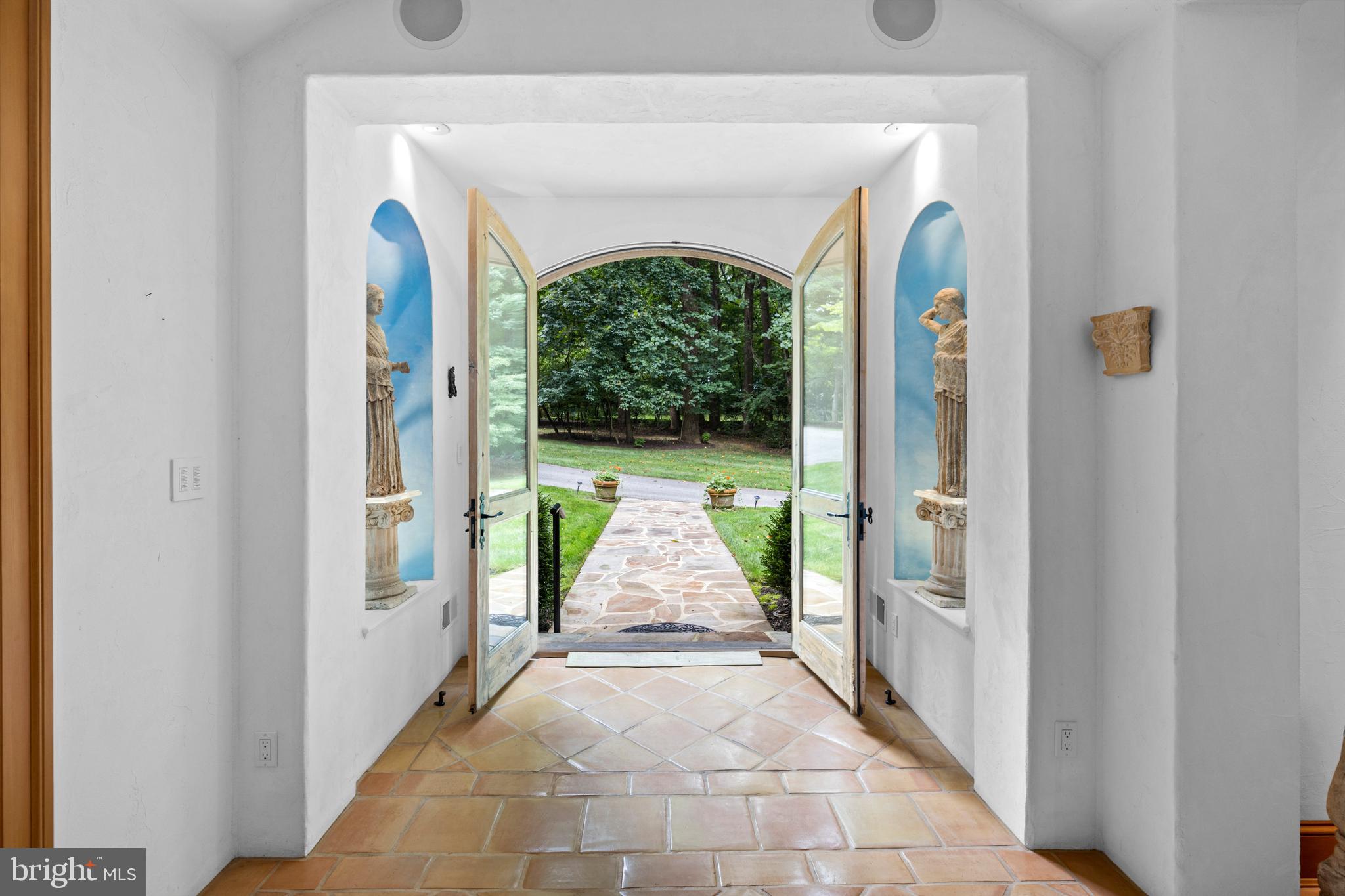 CAVES VALLEY GOLF CLUB - Residential