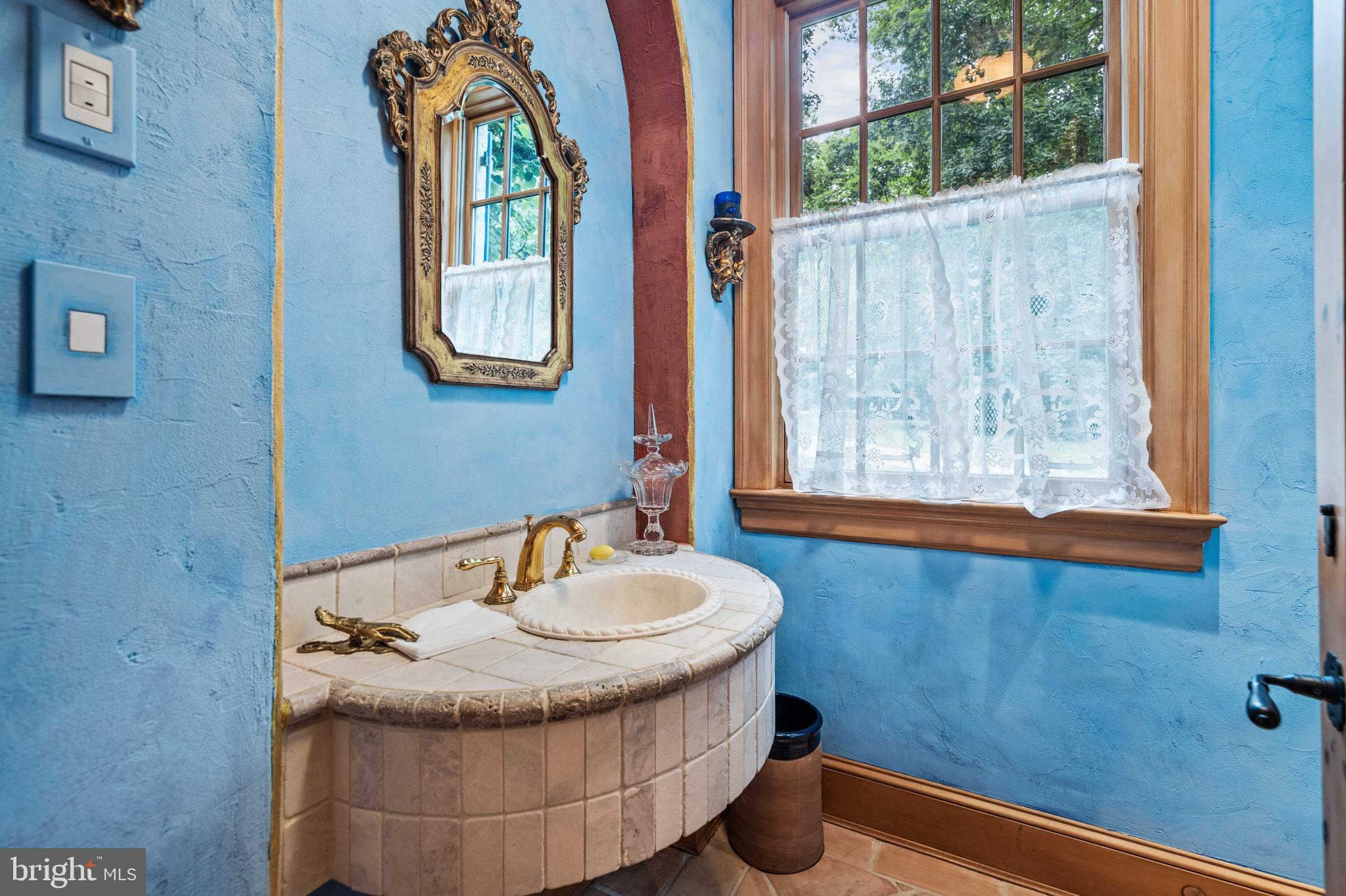 CAVES VALLEY GOLF CLUB - Residential