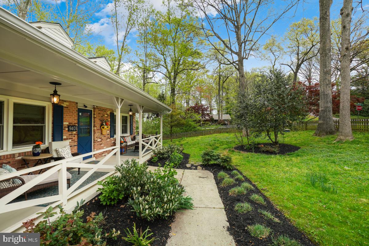 SHARON WOODS - Residential