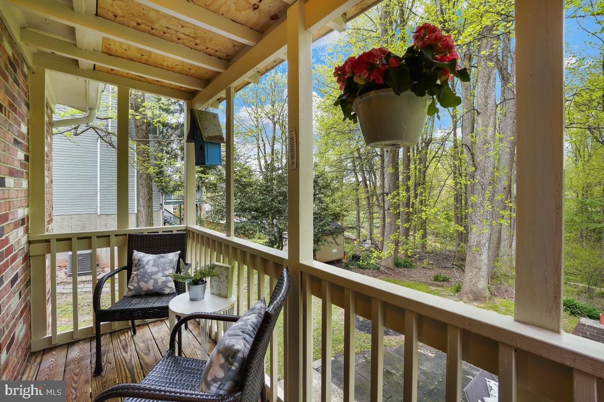 SHARON WOODS - Residential