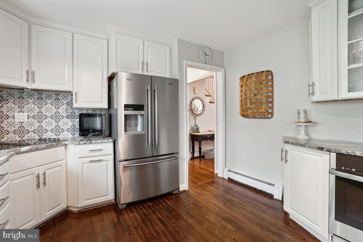 SHARON WOODS - Residential