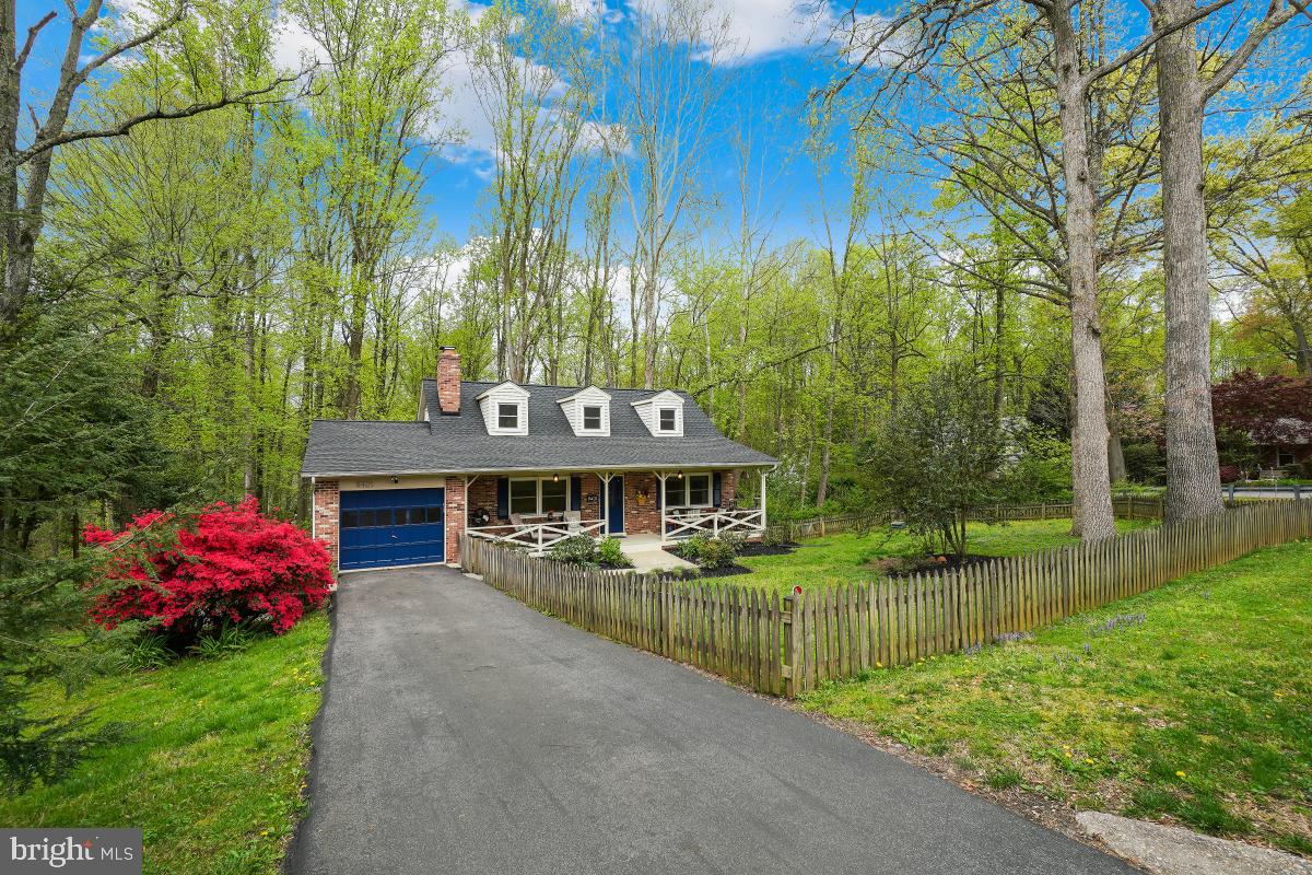 SHARON WOODS - Residential