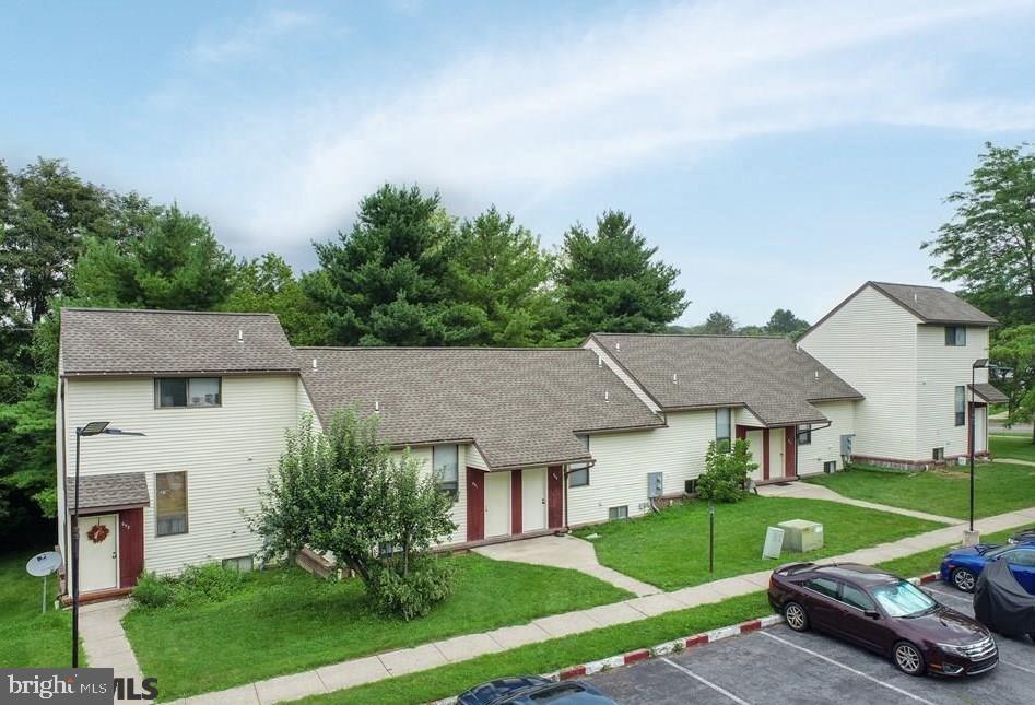 PHEASANT RUN - Commercial Sale