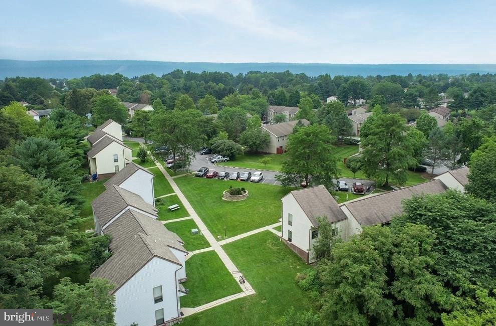 PHEASANT RUN - Commercial Sale