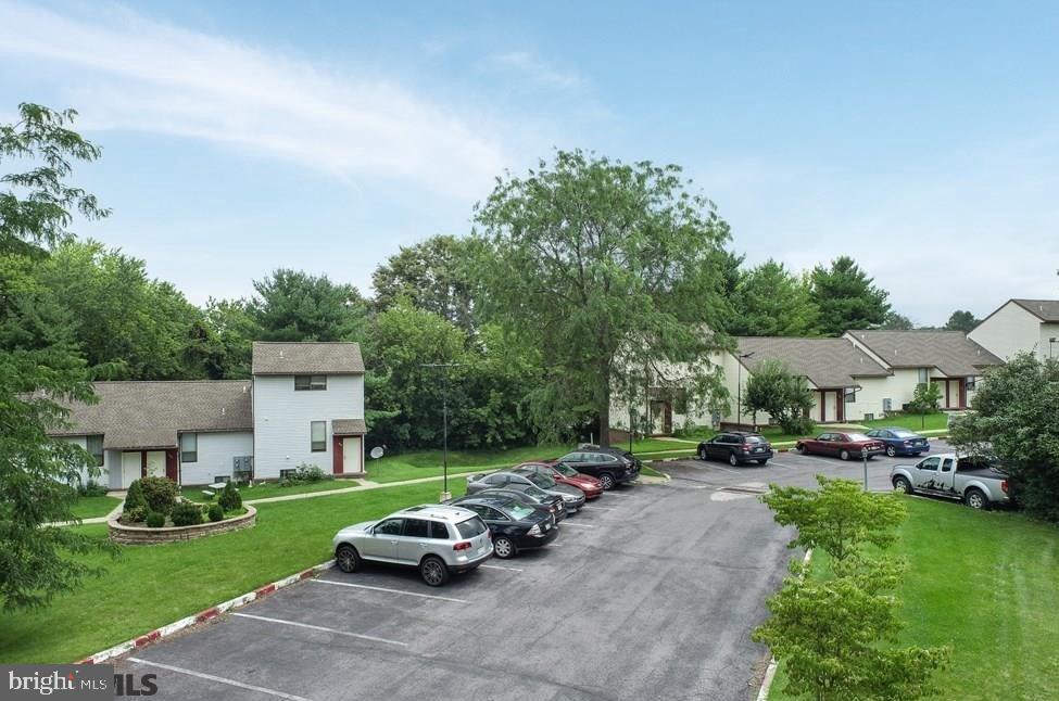 PHEASANT RUN - Commercial Sale